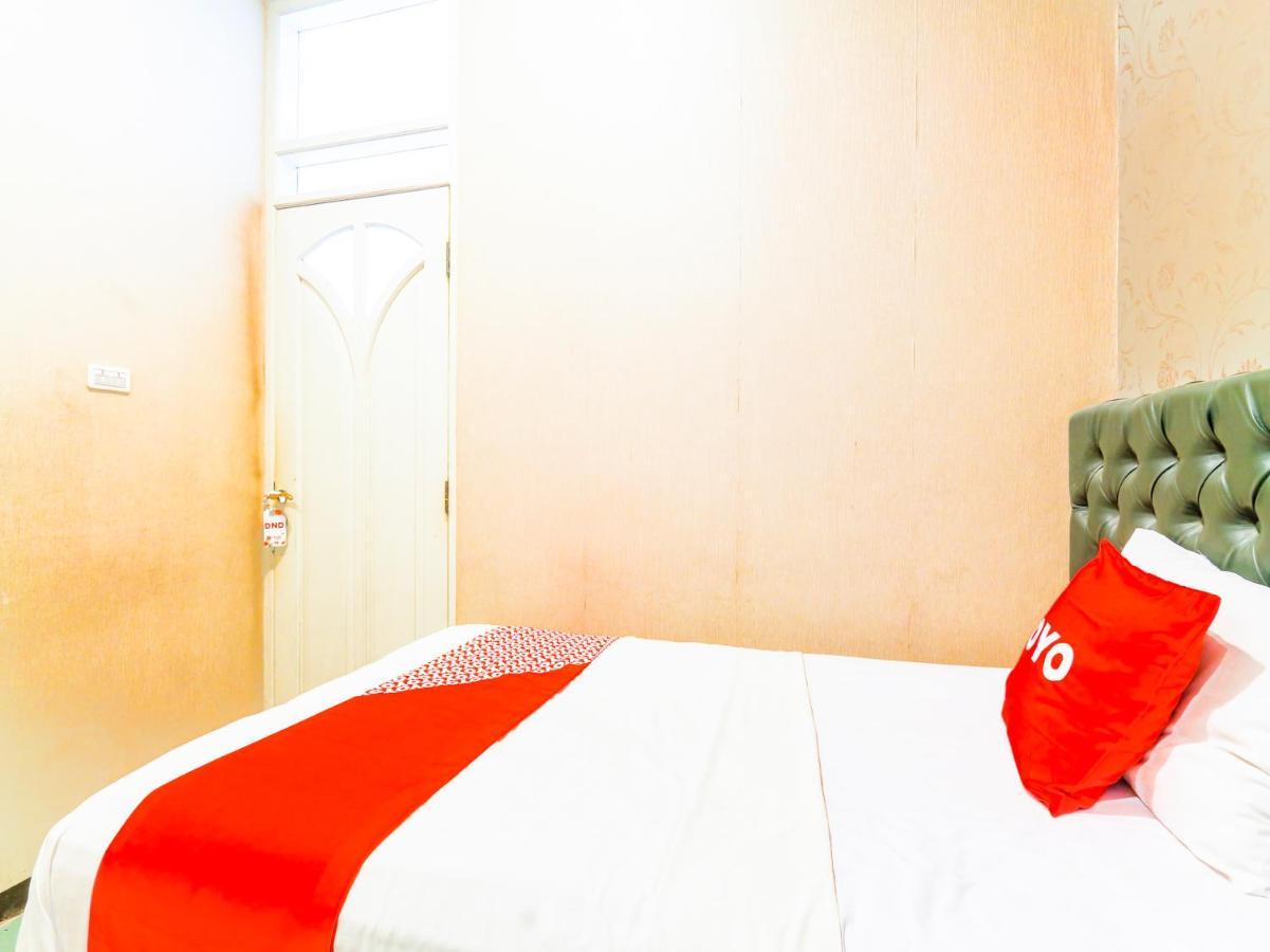 Oyo 90788 Nillo Hotel Kebumen Ngoại thất bức ảnh