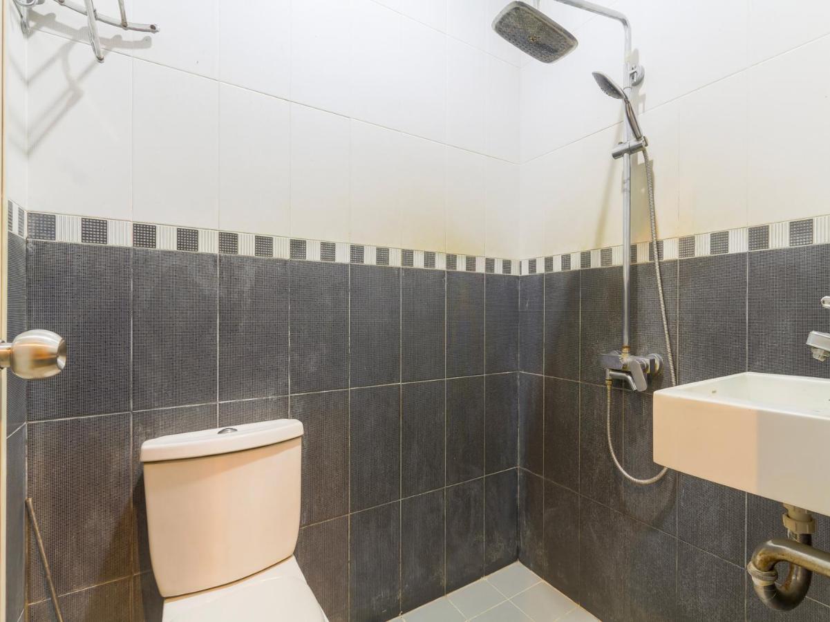 Oyo 90788 Nillo Hotel Kebumen Ngoại thất bức ảnh