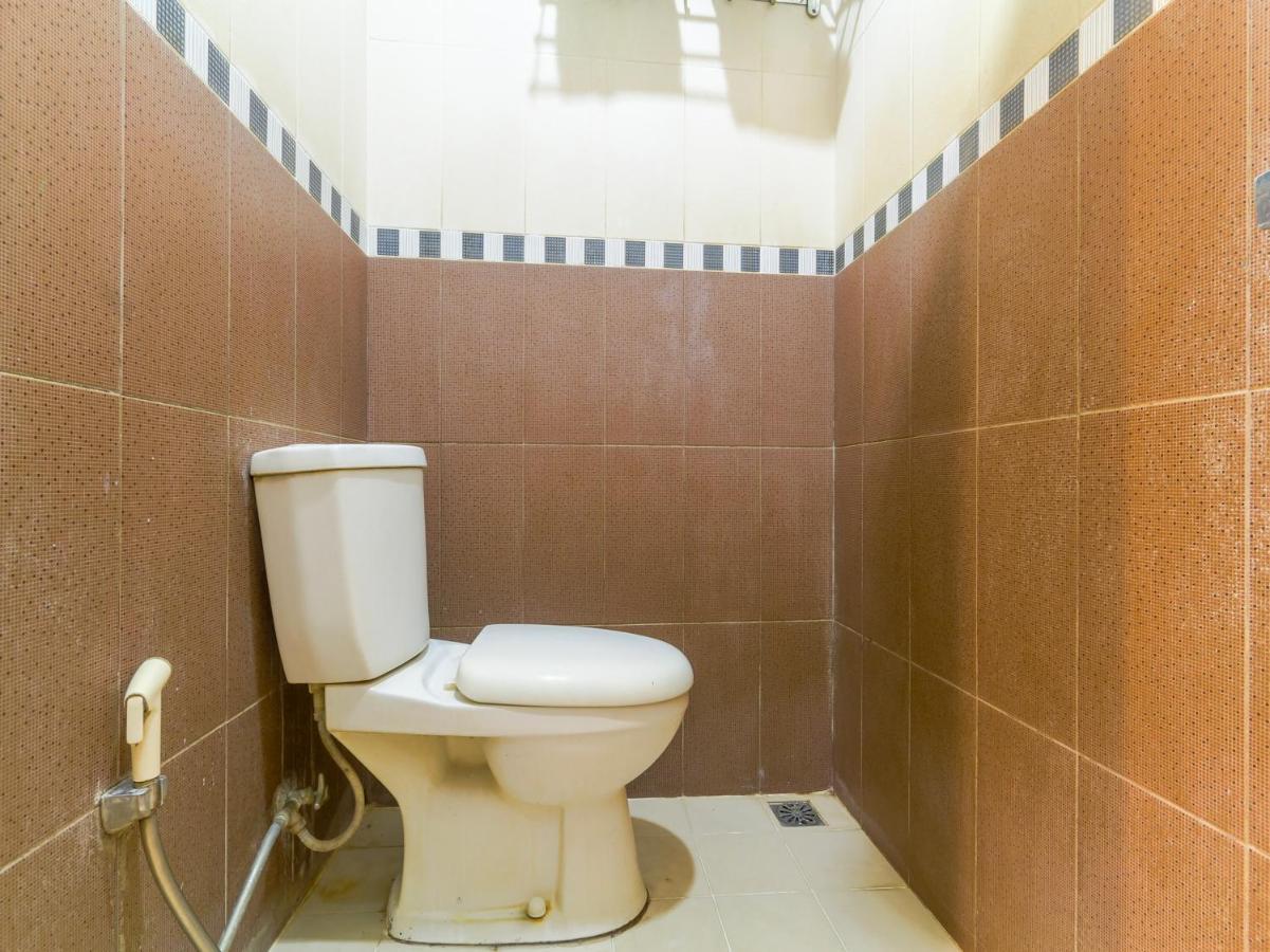 Oyo 90788 Nillo Hotel Kebumen Ngoại thất bức ảnh