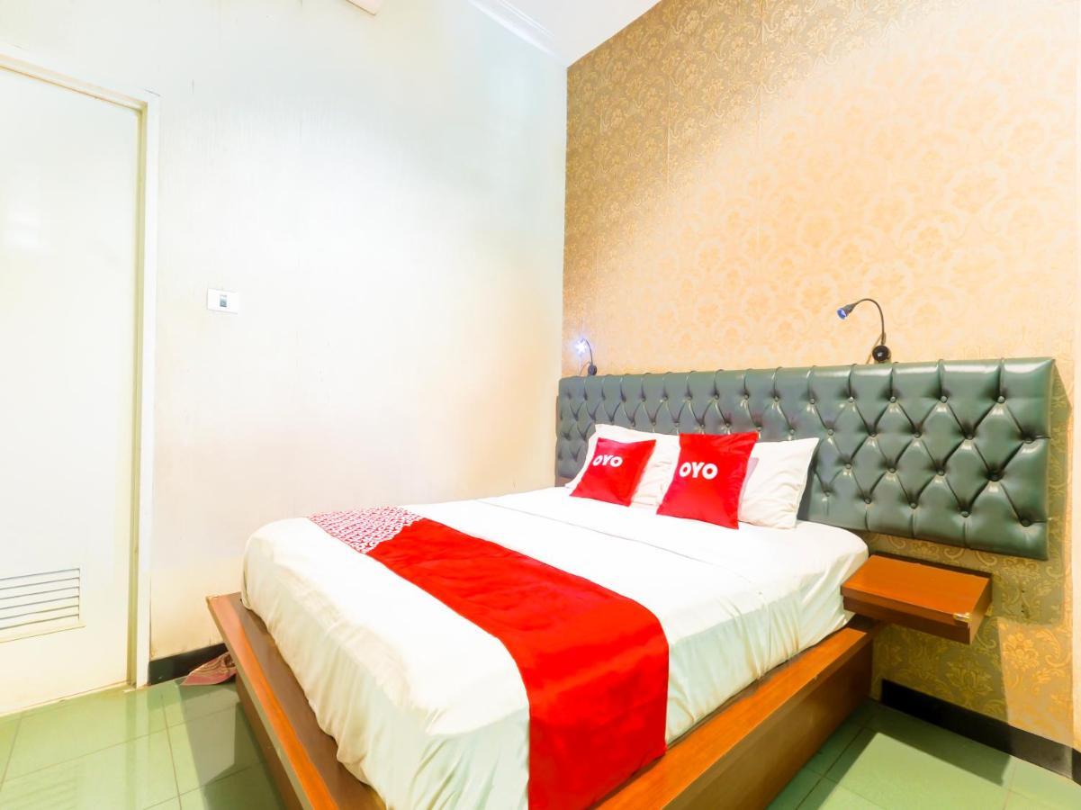 Oyo 90788 Nillo Hotel Kebumen Ngoại thất bức ảnh