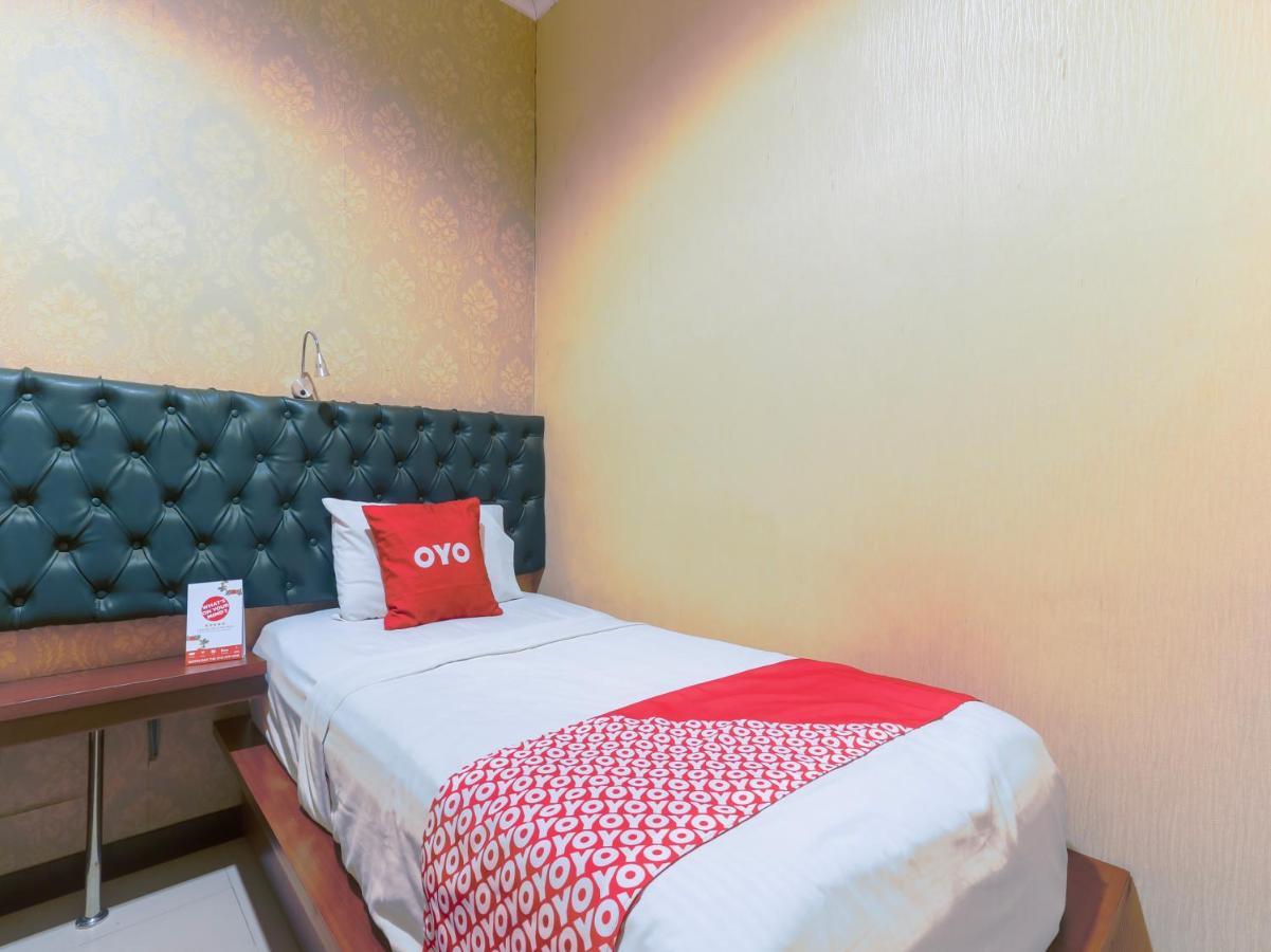 Oyo 90788 Nillo Hotel Kebumen Ngoại thất bức ảnh