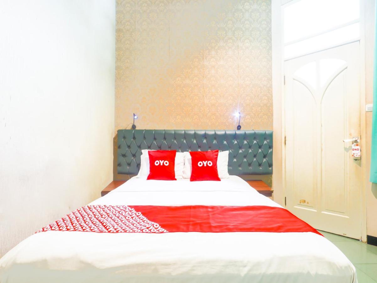 Oyo 90788 Nillo Hotel Kebumen Ngoại thất bức ảnh