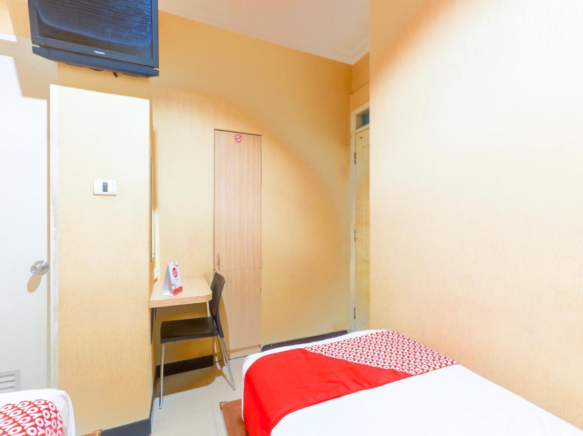 Oyo 90788 Nillo Hotel Kebumen Ngoại thất bức ảnh