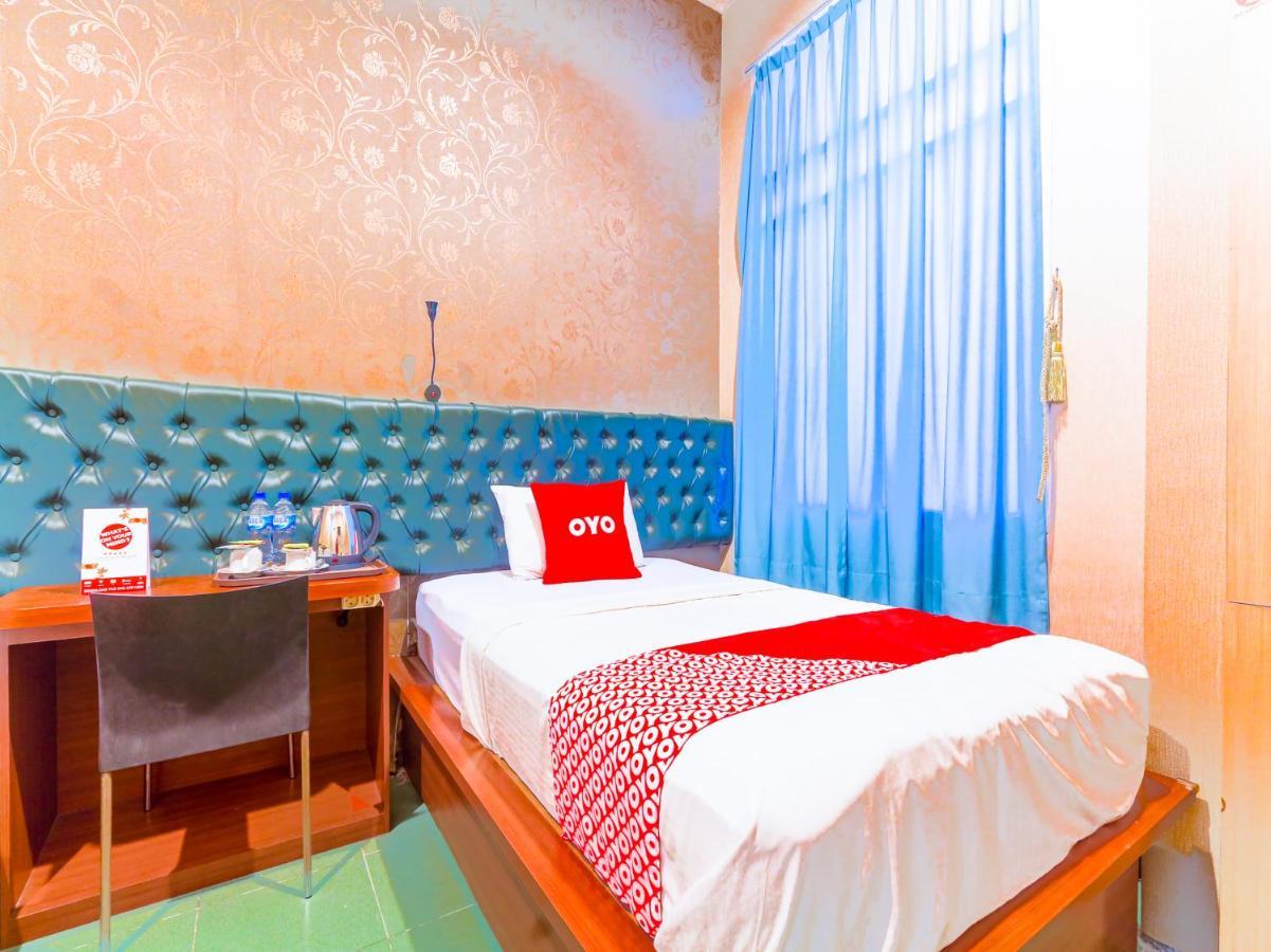 Oyo 90788 Nillo Hotel Kebumen Ngoại thất bức ảnh